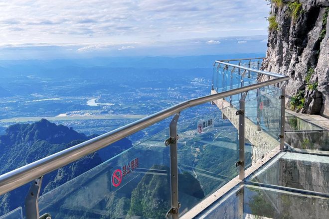 队访谈：16个旅行场景的专业服务解码ky开元棋牌张家界众腾国旅玲玲导游团(图3)